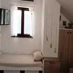 Modern In With Garden * 斯塔利格拉德-帕克利尼卡