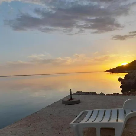 Modern In With Garden شقة ستاريغغاد باكلينتسا