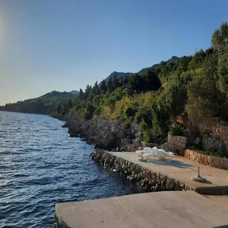 Modern In With Garden Appartamento Starigrad Paklenica