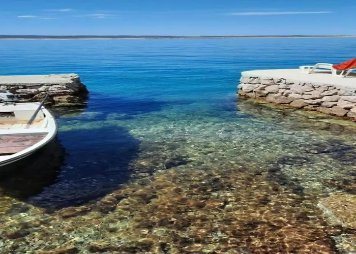 Apartman Modern Apartment In Starigrad With Garden