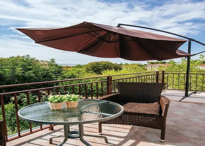 Apartament Modern In With Garden Starigrad Paklenica