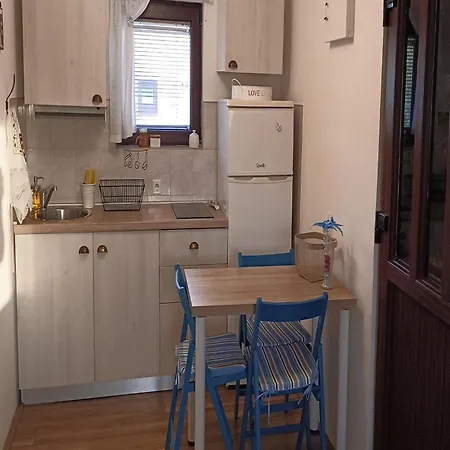 Apartman Modern In With Garden *