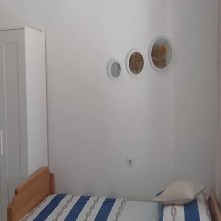 Modern In With Garden Starigrad Paklenica