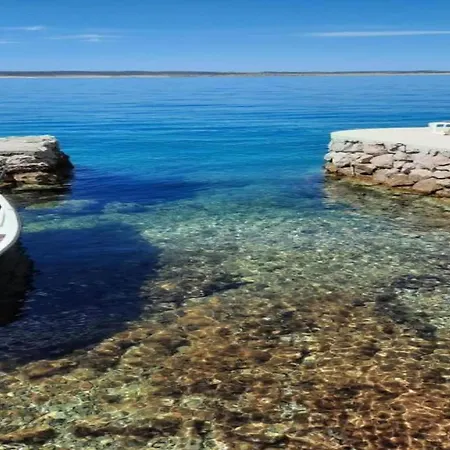 Apartament Modern In With Garden