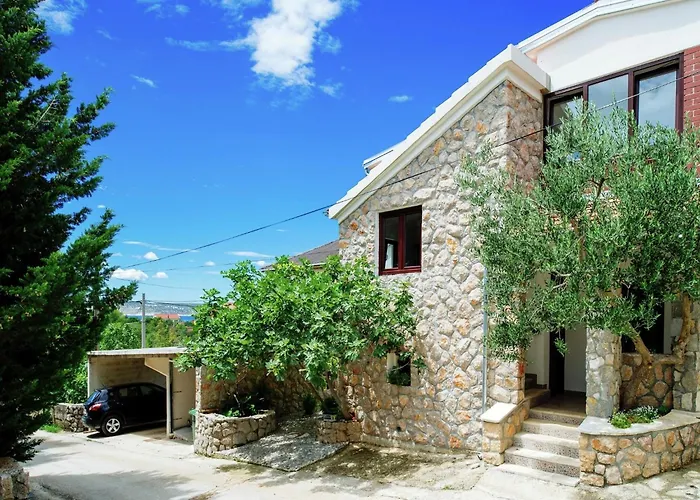 Appartamento Modern In With Garden